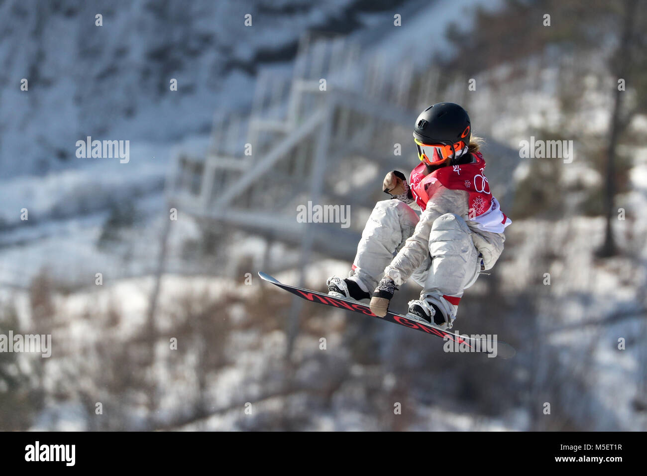 22 February 2018, South Korea, Pyeongchang, Olympics, Snowboard big air