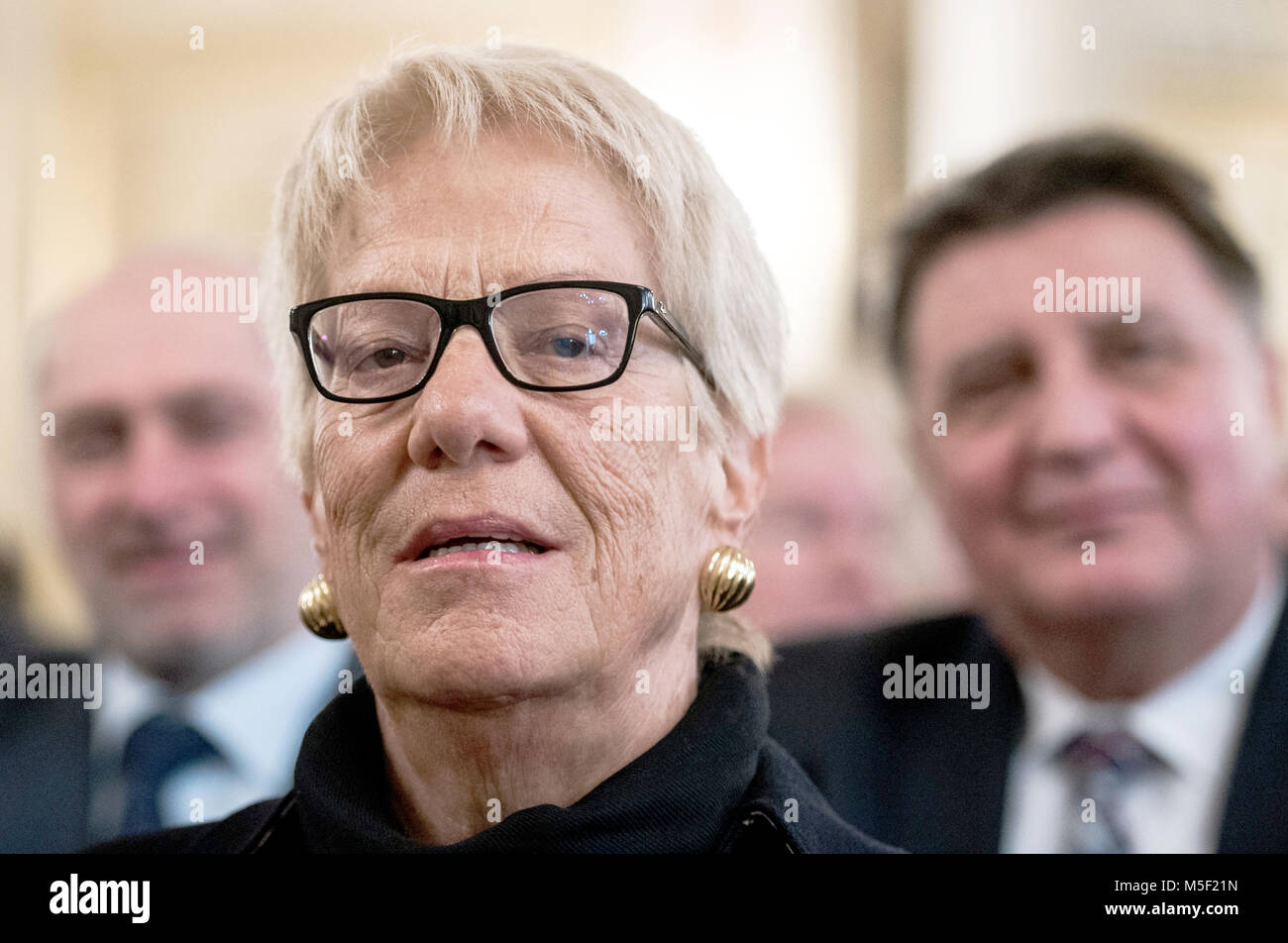 Карла Дель Понте Книга Охота Купить