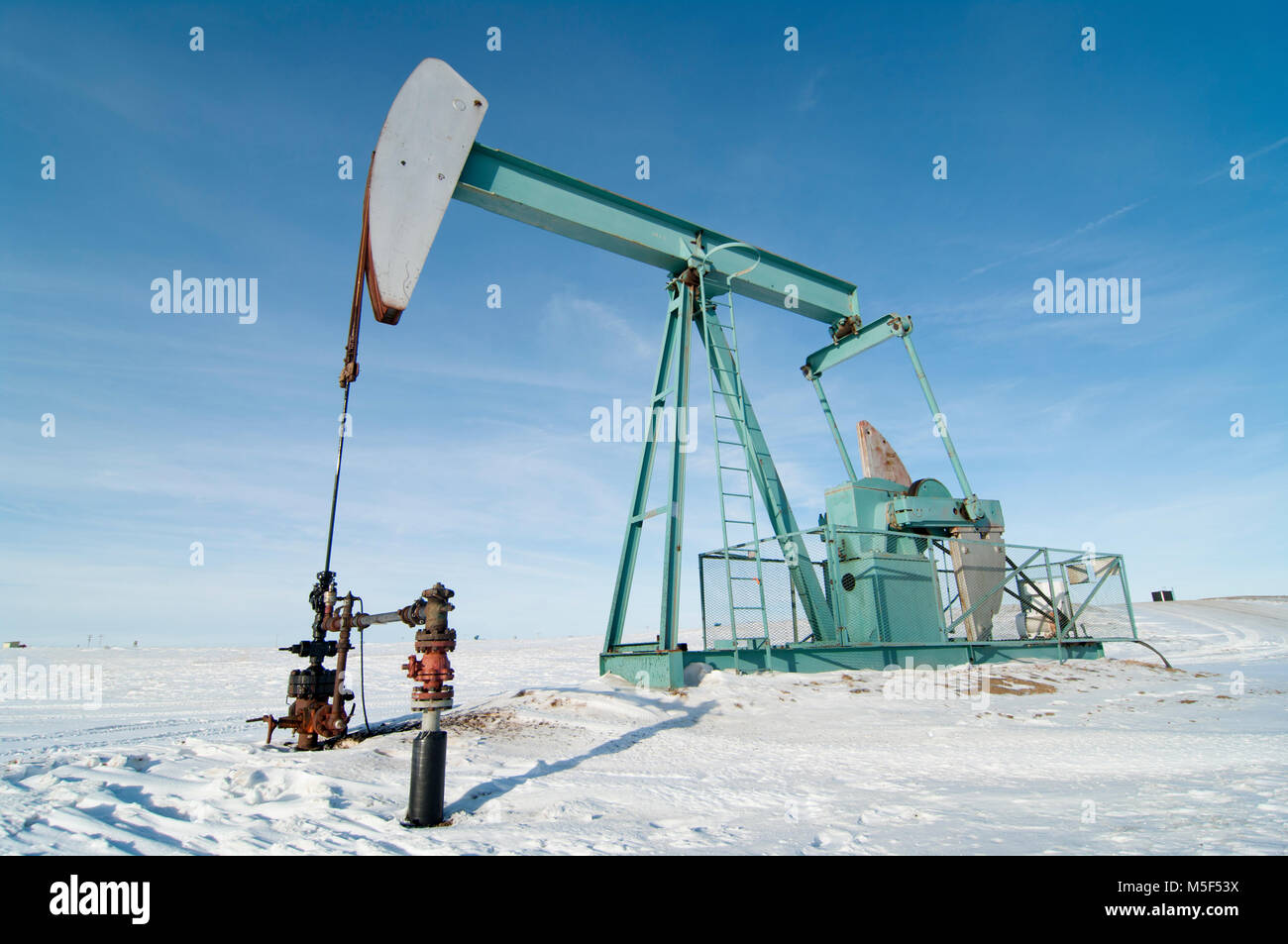 Alberta oil pump jack hires stock photography and images Alamy