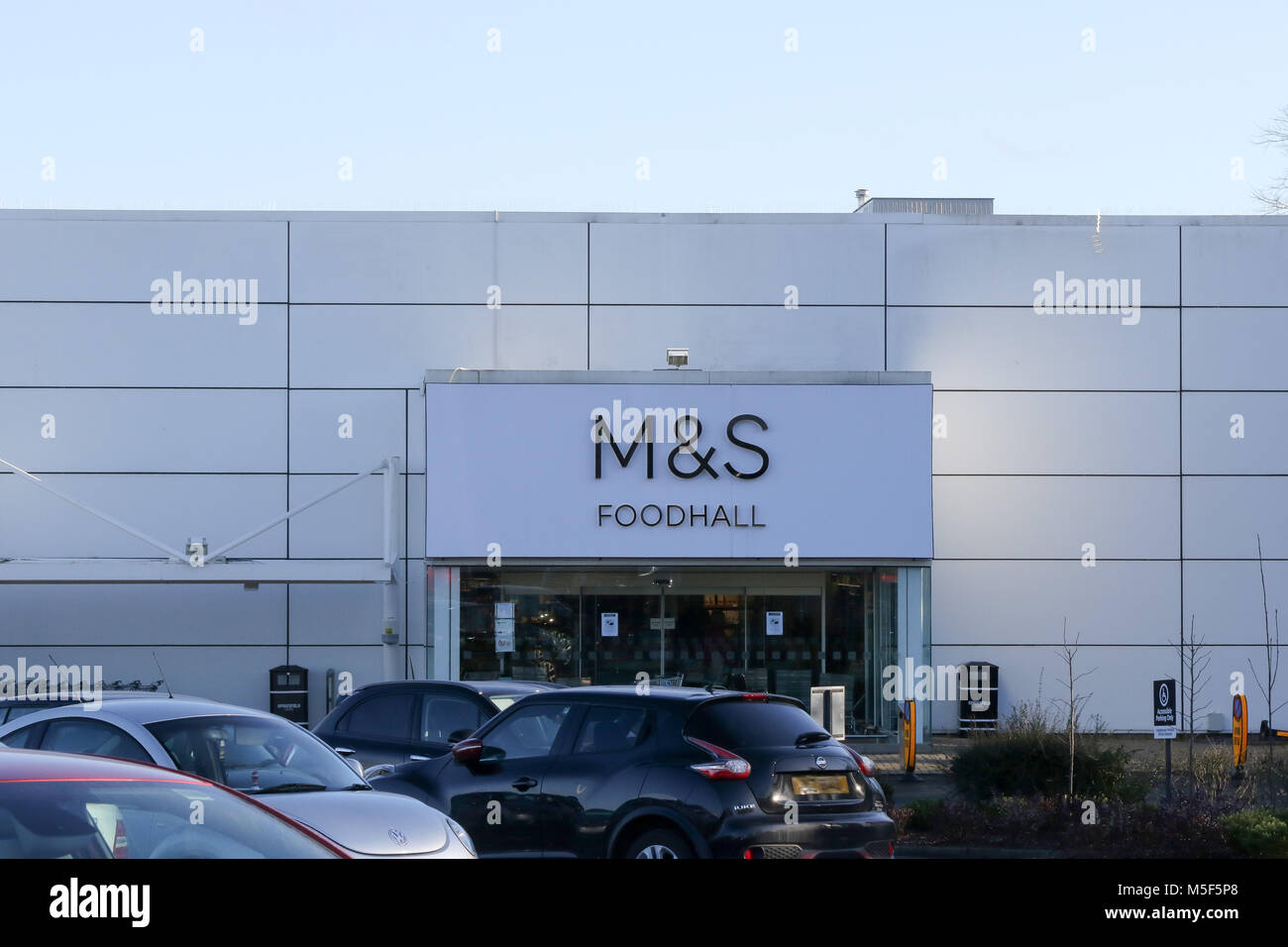 Marks Spencer Food Retailer Uk M S Marks And Spencer Foodhall Stock Photo Alamy