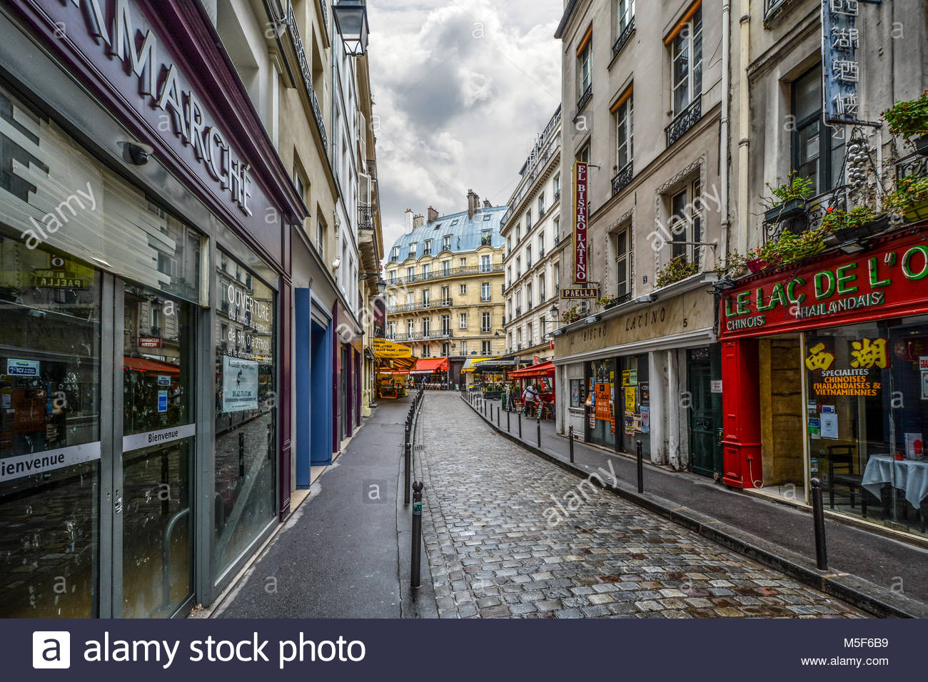 Shopping Latin Quarter Paris Stock Photos & Shopping Latin Quarter