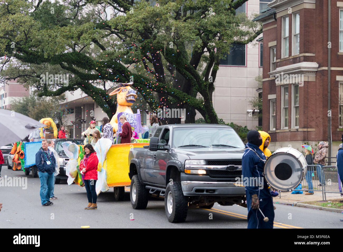 mardi gras parade in mobile