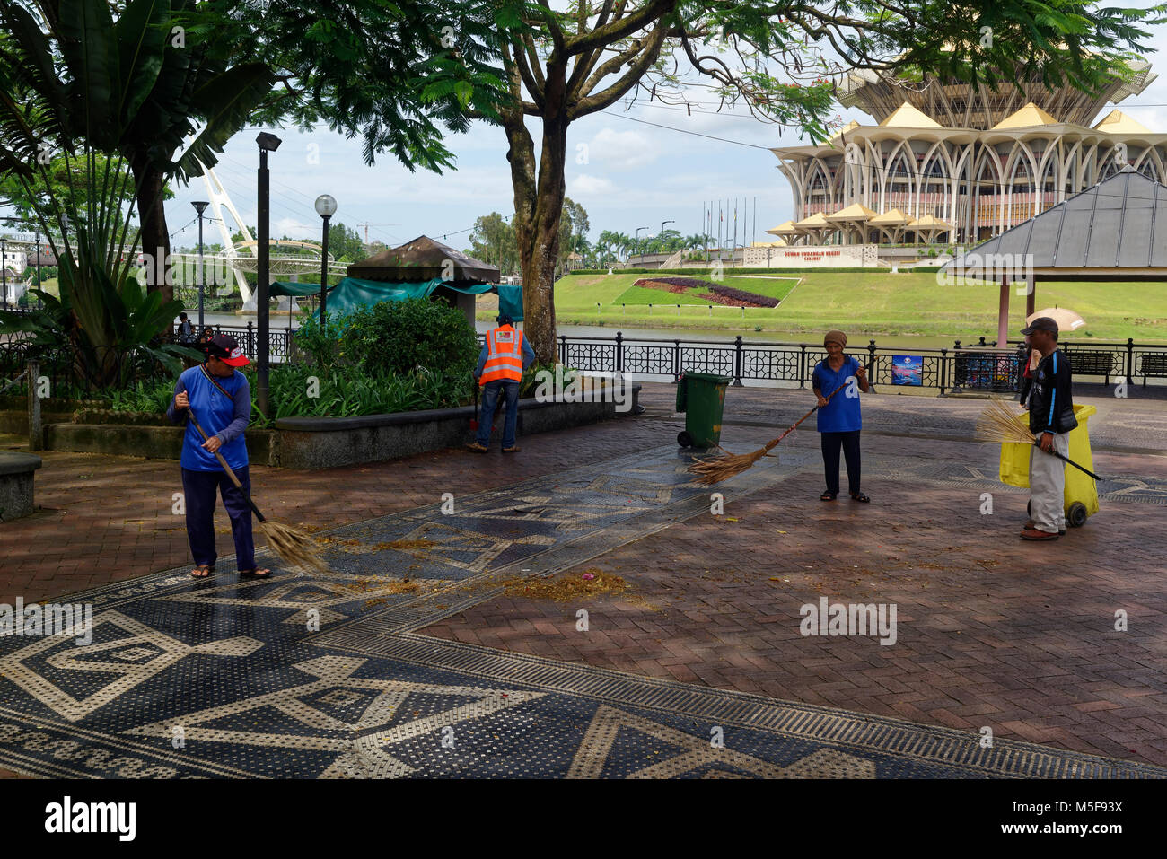 Golden bridge cleaners hires stock photography and images Alamy