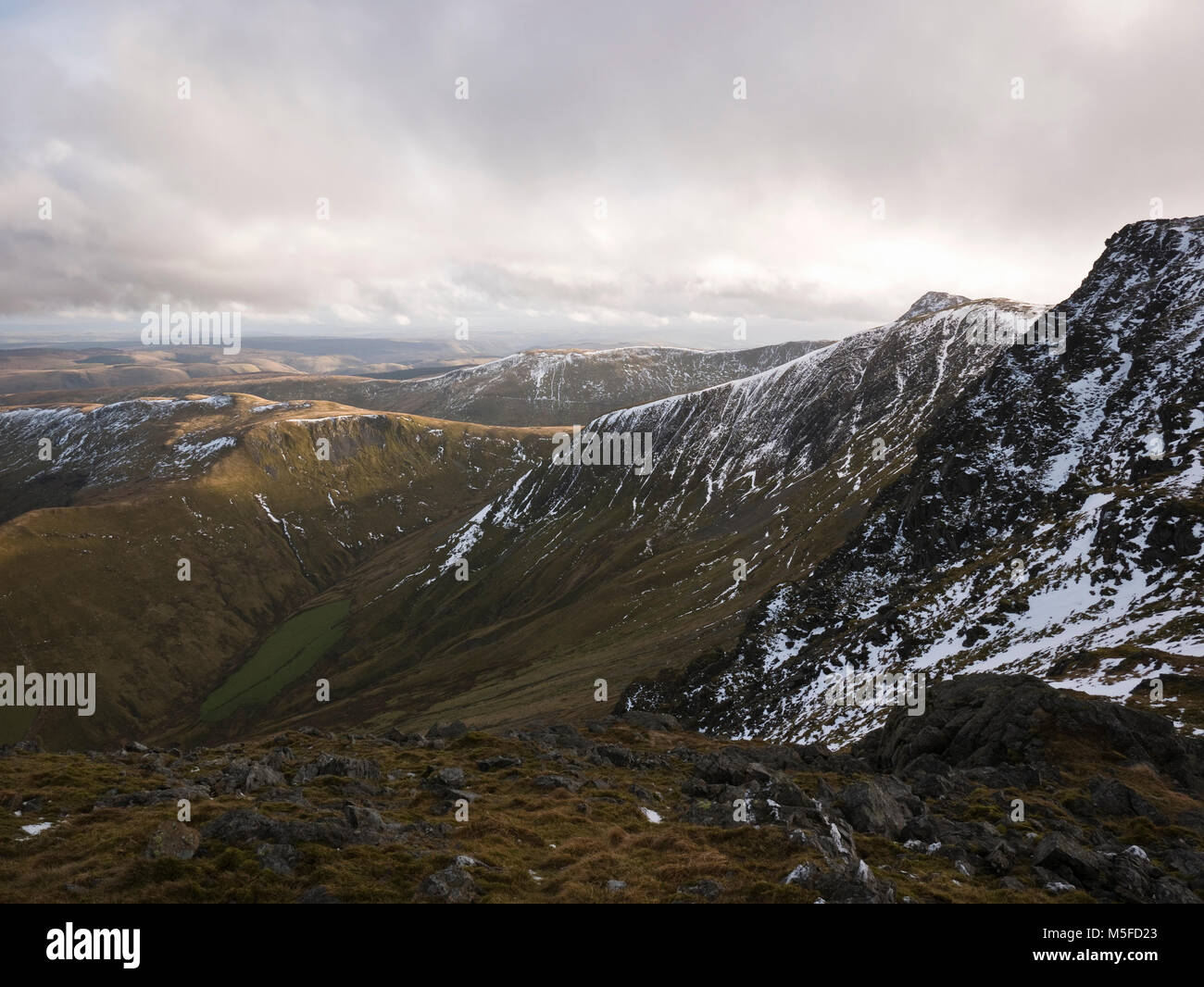 View along Snowdonia's Aran Ridge from Aran Benllyn, showing Cwm ...