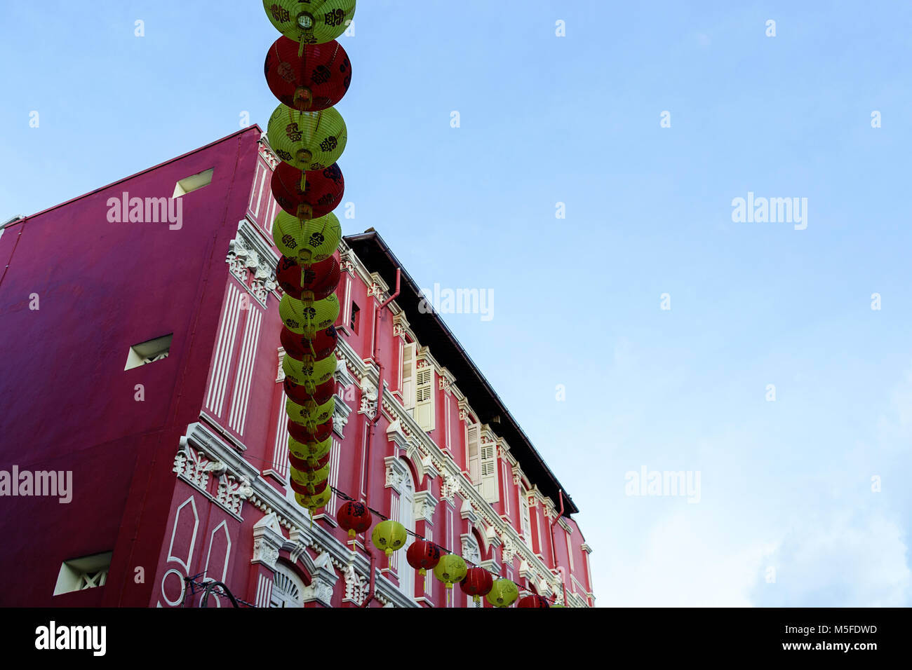 Scene From Chinatown In Singapore At Chinese New Year Stock Photo Alamy Scene From Chinatown In Singapore At Chinese New Year Stock Photo Alamy