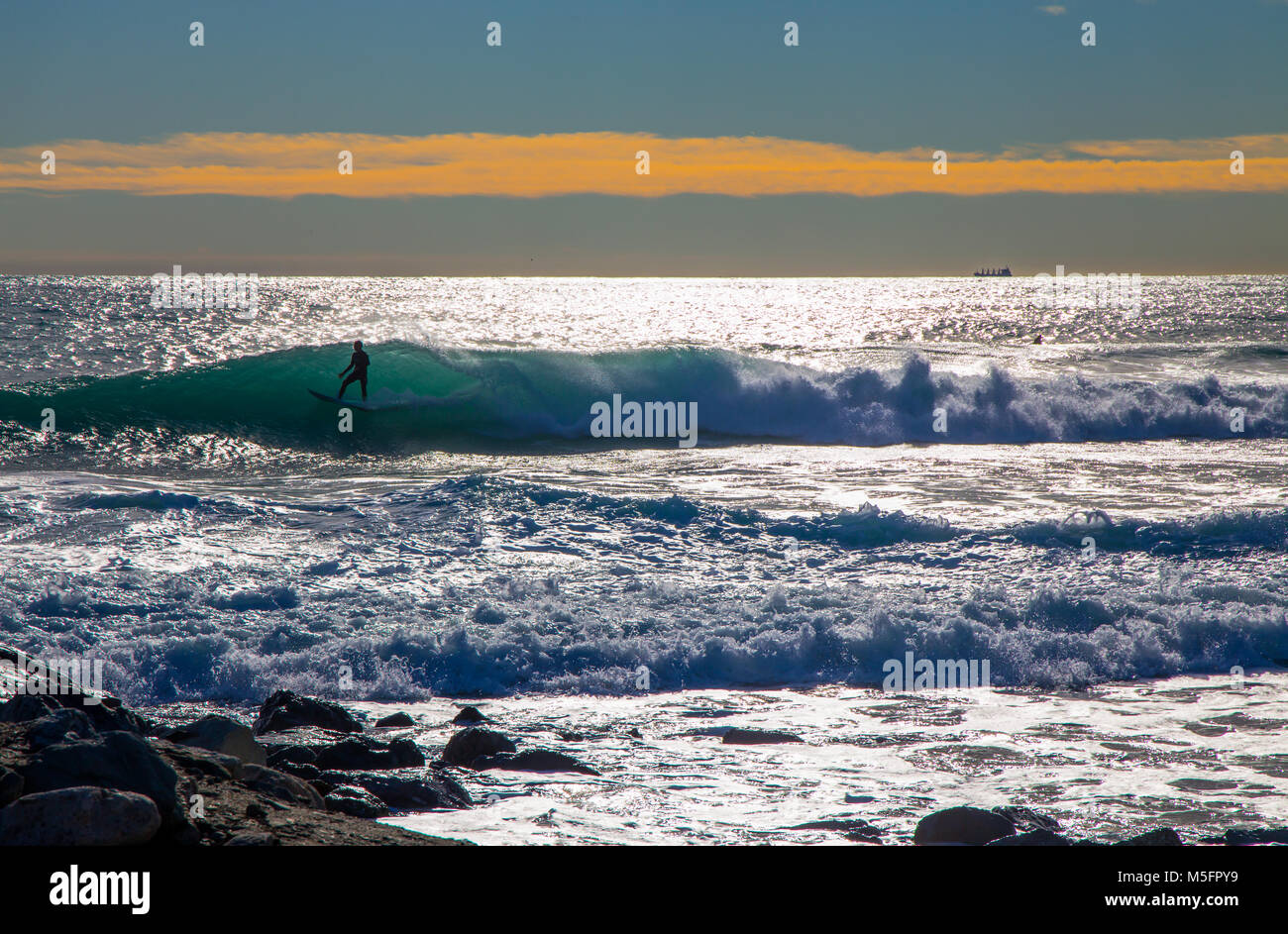 Surfer off the lip hi-res stock photography and images - Alamy