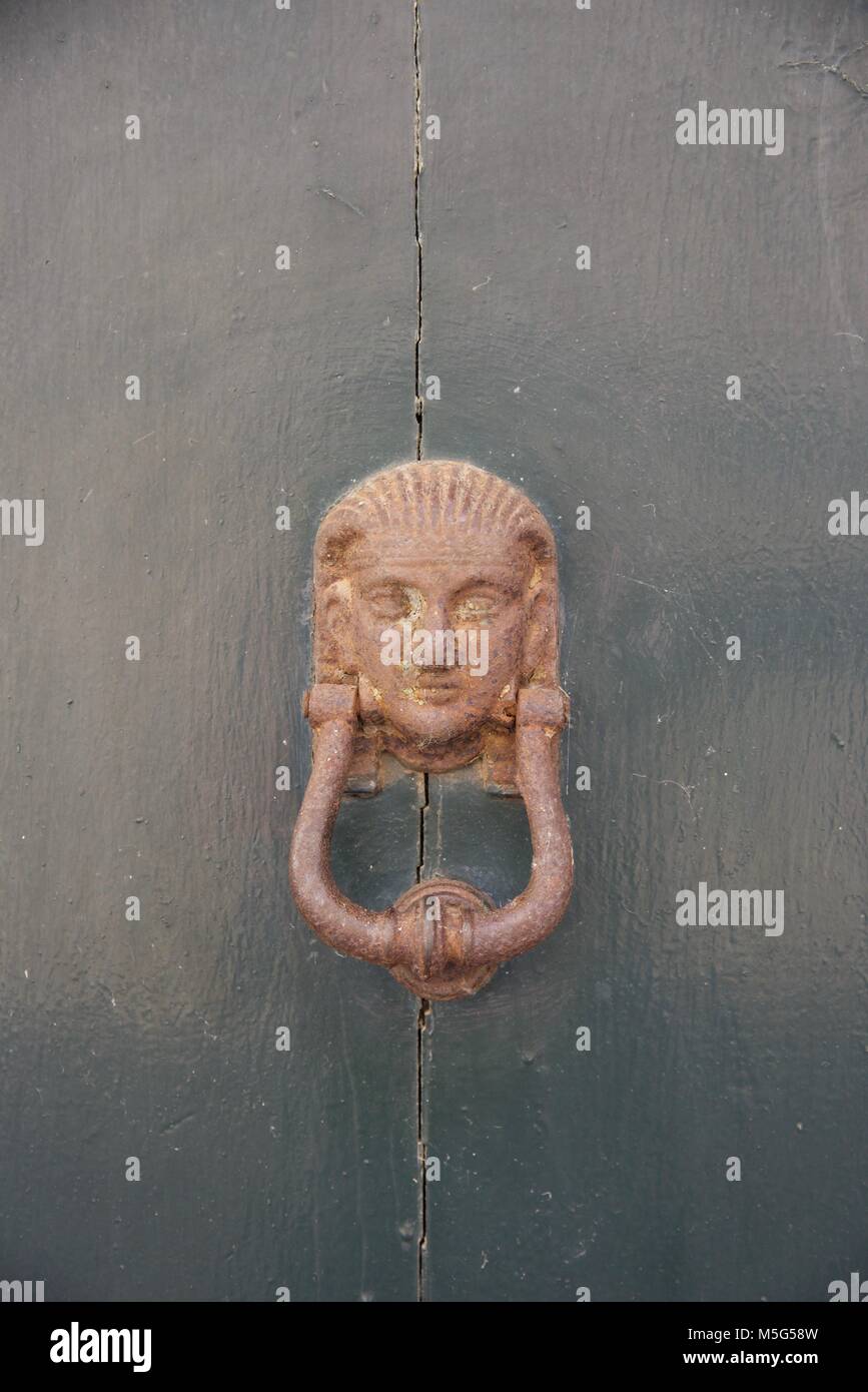 Ancient egyptian wood carving hires stock photography and images Alamy