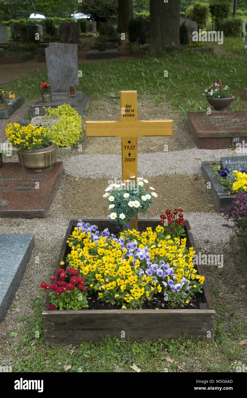 Halloween Tombstone Designs 2022 Grave Design Hi Res Stock Photography And Images Alamy