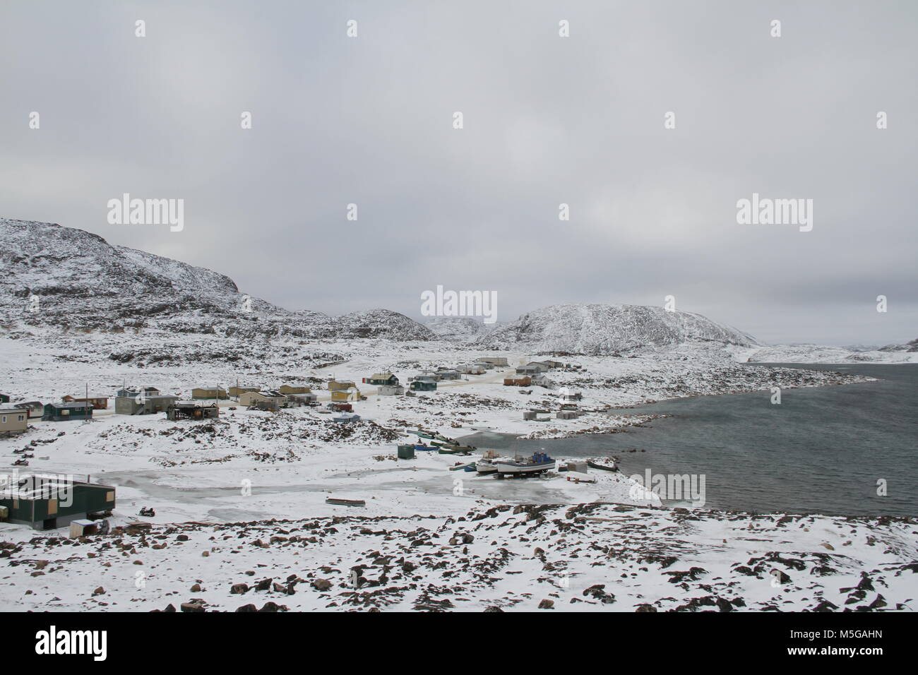 Cape Dorset Nunavut High Resolution Stock Photography and Images Alamy