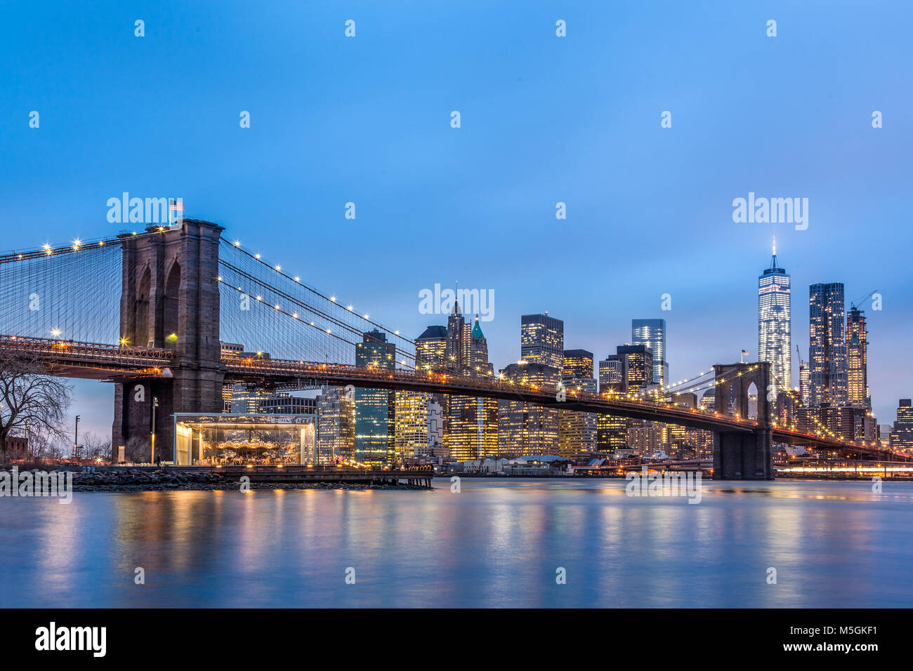 Brooklyn bridge at dusk, New York City Stock Photo - Alamy