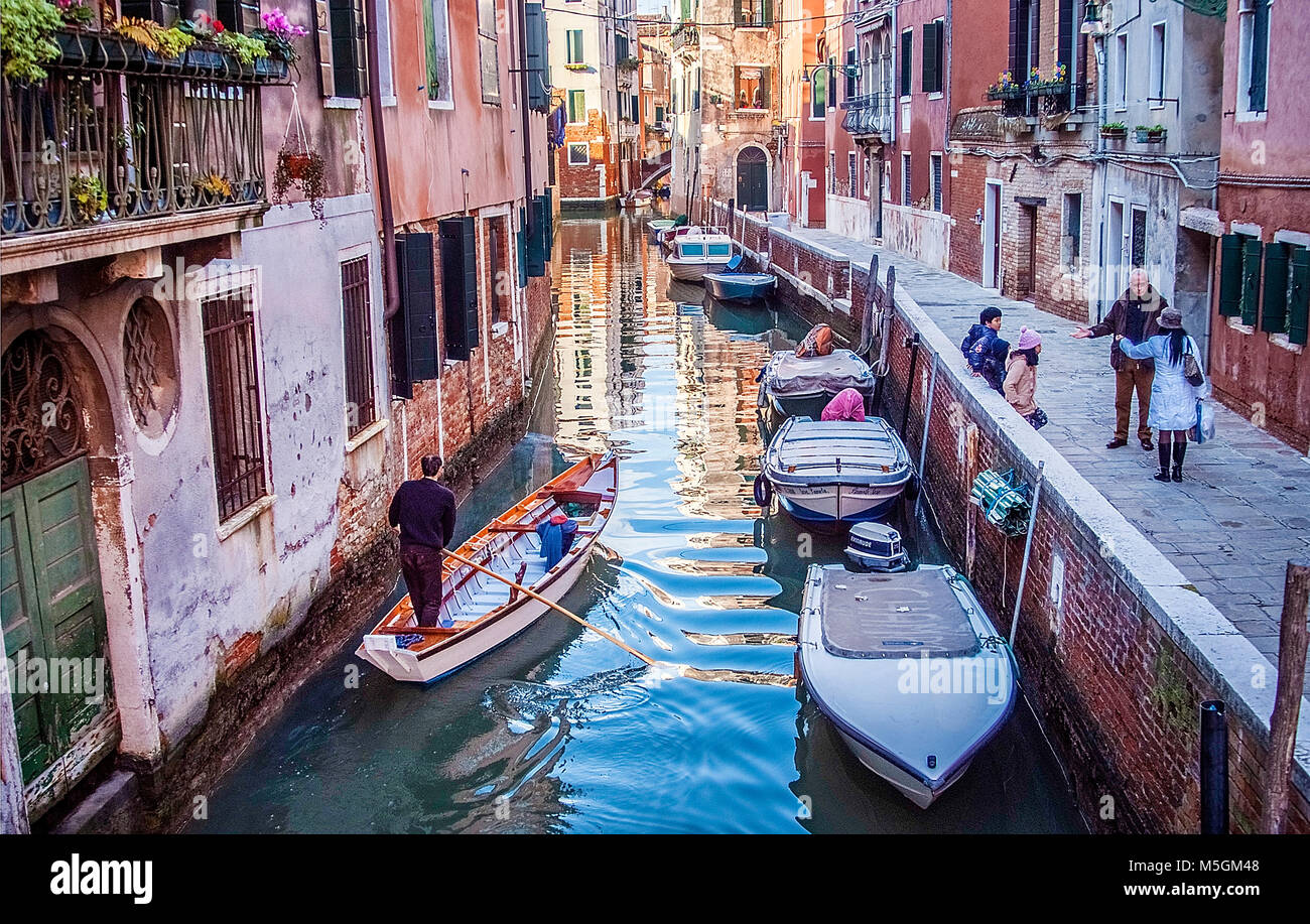 Traditional venice architecture hi-res stock photography and images - Alamy