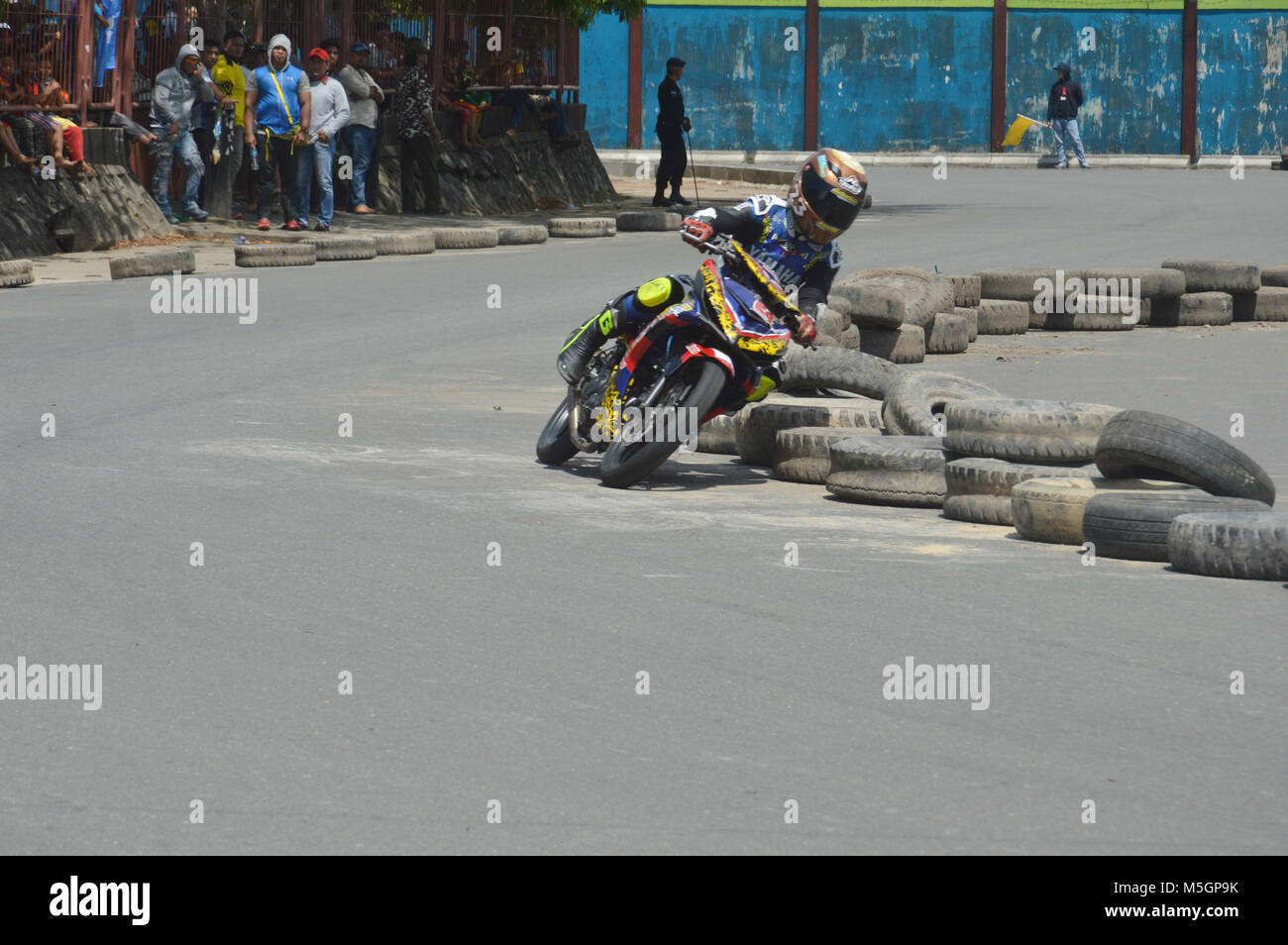 TARAKAN, INDONESIA. 20th May 2017. Motoprix national championship oin the non-permanent circuit Datu Adil Tarakan Stadium Stock Photo