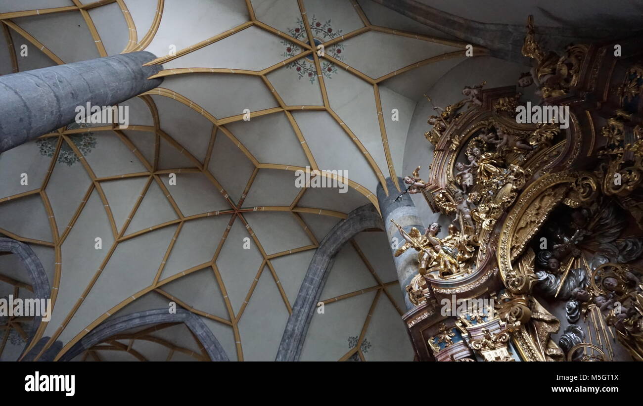 bilder von pfarrkirche maria himmelfahrt schwaz