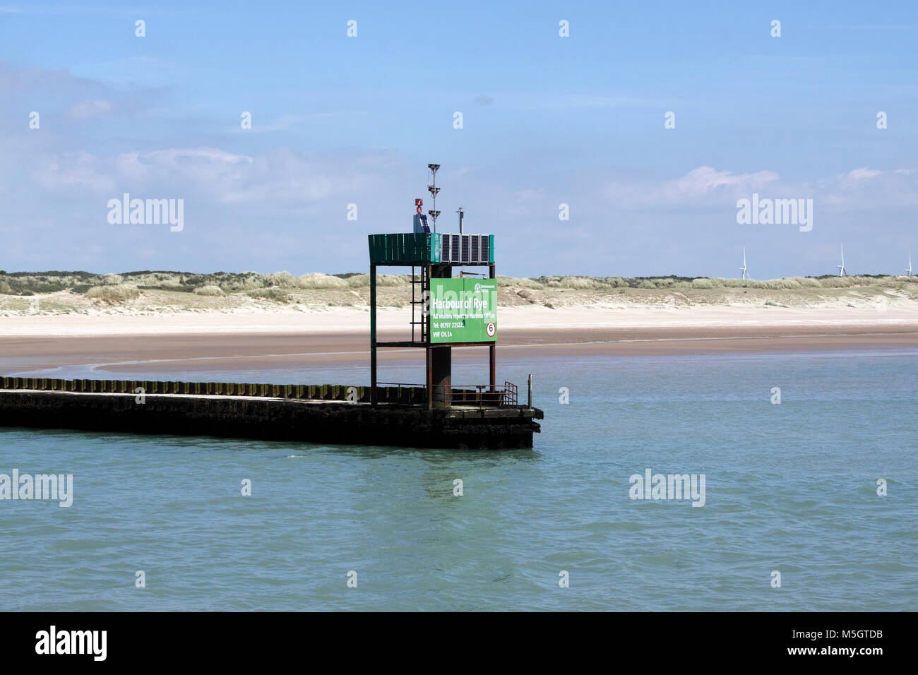 RIVER ROTHER ESTUARY AND ENTRANCE TO RYE HARBOUR. EAST SUSSEX UK. Stock Photo