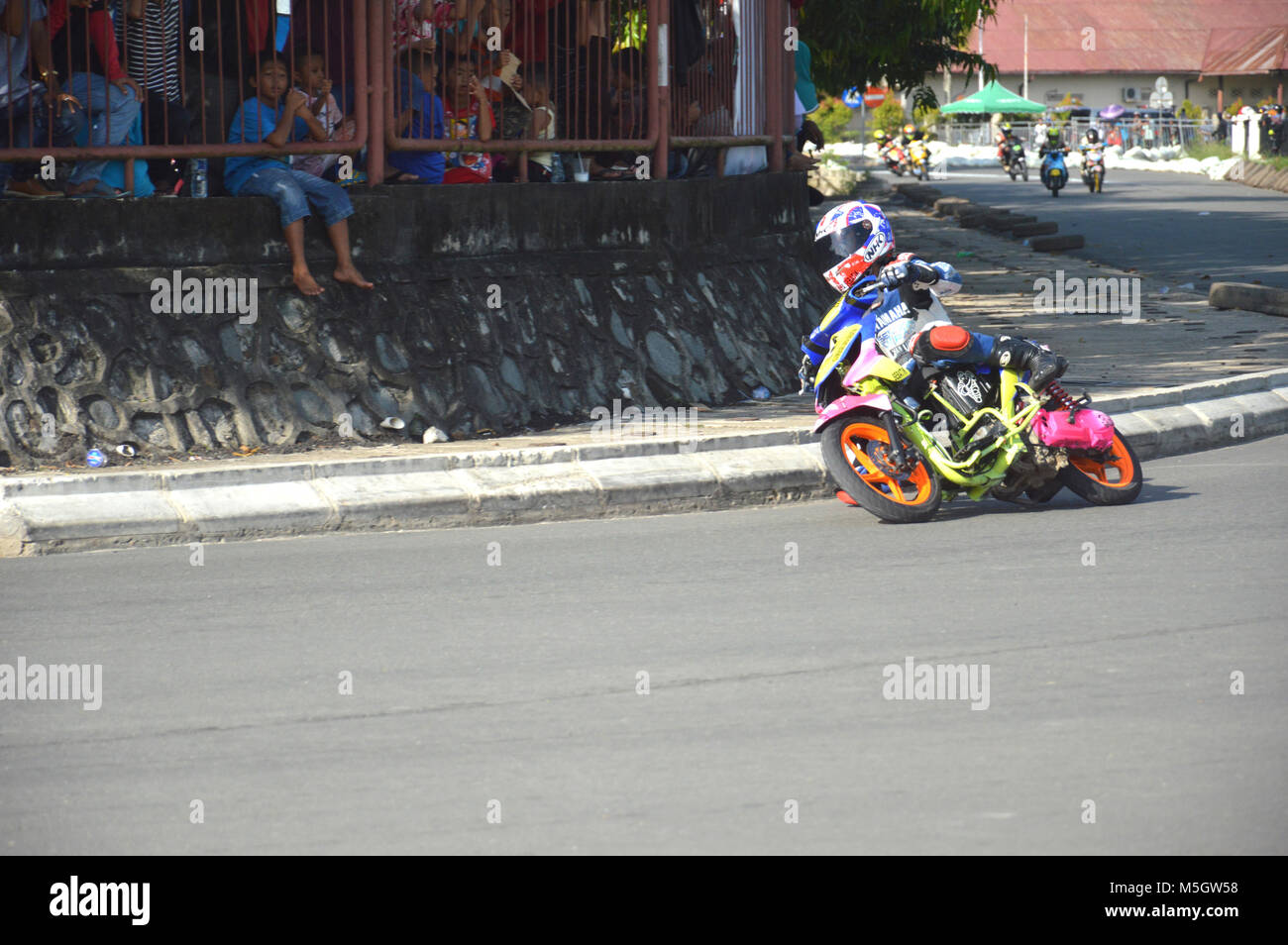 TARAKAN, INDONESIA. 20th May 2017. Motoprix national championship oin the non-permanent circuit Datu Adil Tarakan Stadium Stock Photo