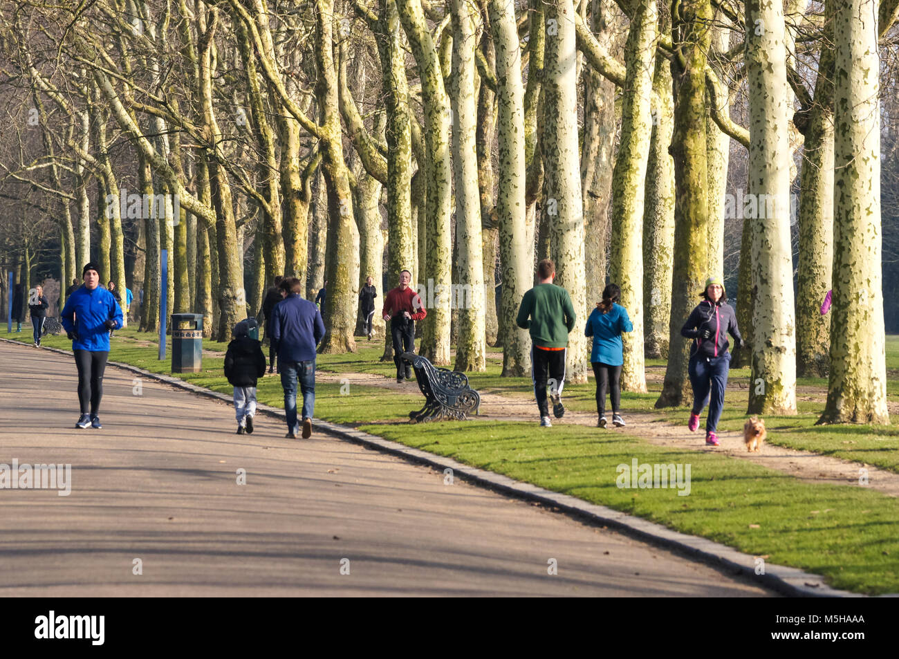 People jogging in Victoria Park, London, England, United Kingdom ...