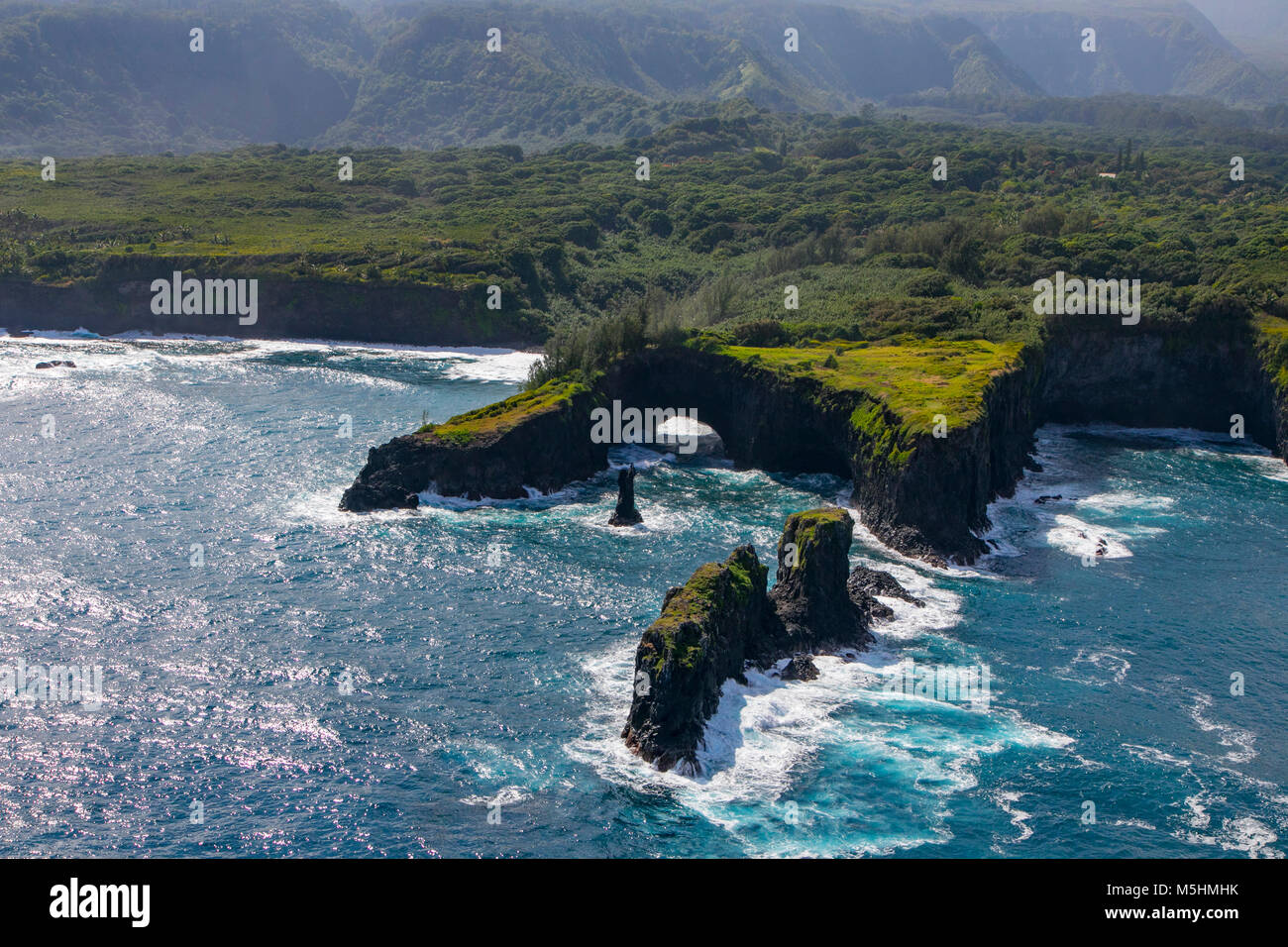 Moku Mana, Pauwalu Point, Hana Coast, Maui, Hawaii Stock Photo Alamy