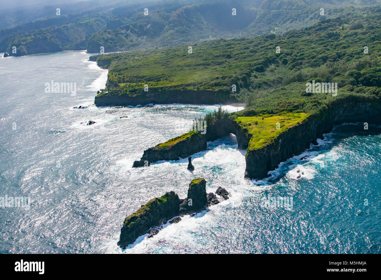 Moku Mana, Pauwalu Point, Hana Coast, Maui, Hawaii Stock Photo Alamy