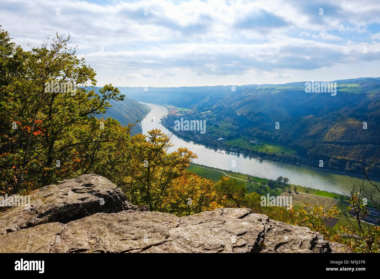 Donau, Engelhartszell in Österreich, Aussicht vom Ebenstein bei Untergriesbach, Bayerischer Wald, Niederbayern, Bayern, Deutschland Stock Photo
