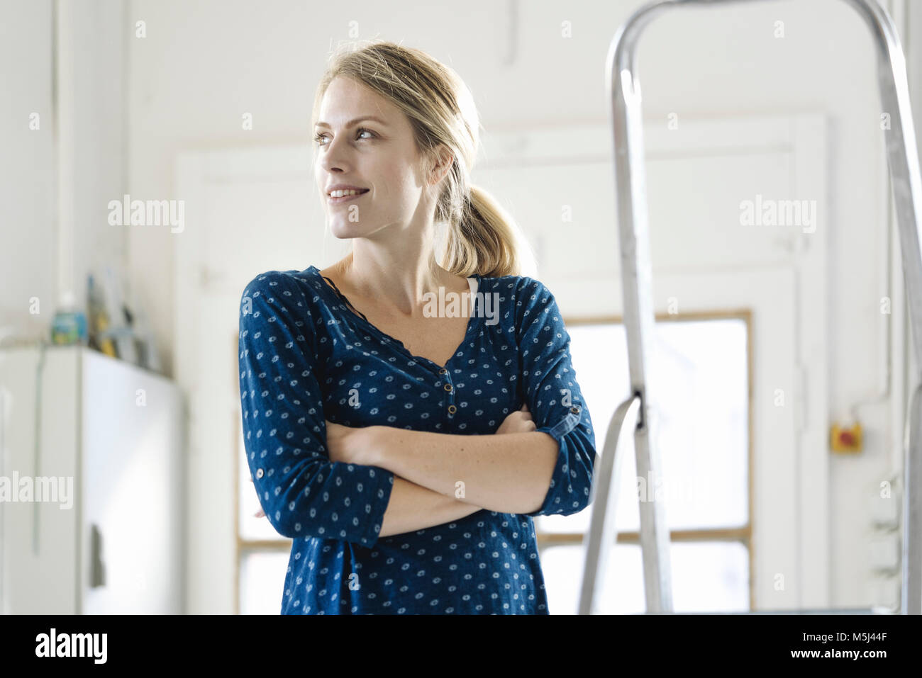Portrait young optimistic woman hi-res stock photography and images - Alamy