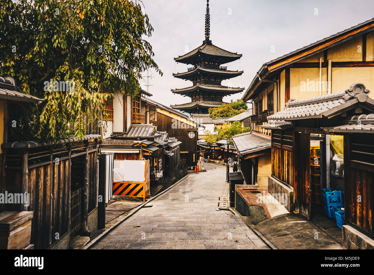 Kyoto old city streets in  Higashiyama District of Kyoto, Japan. Yasaka Pagoda and Sannen Zaka Street Stock Photo