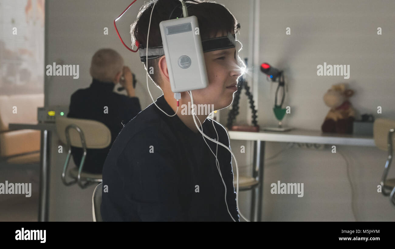 Electrodes Head High Resolution Stock Photography and Images Alamy