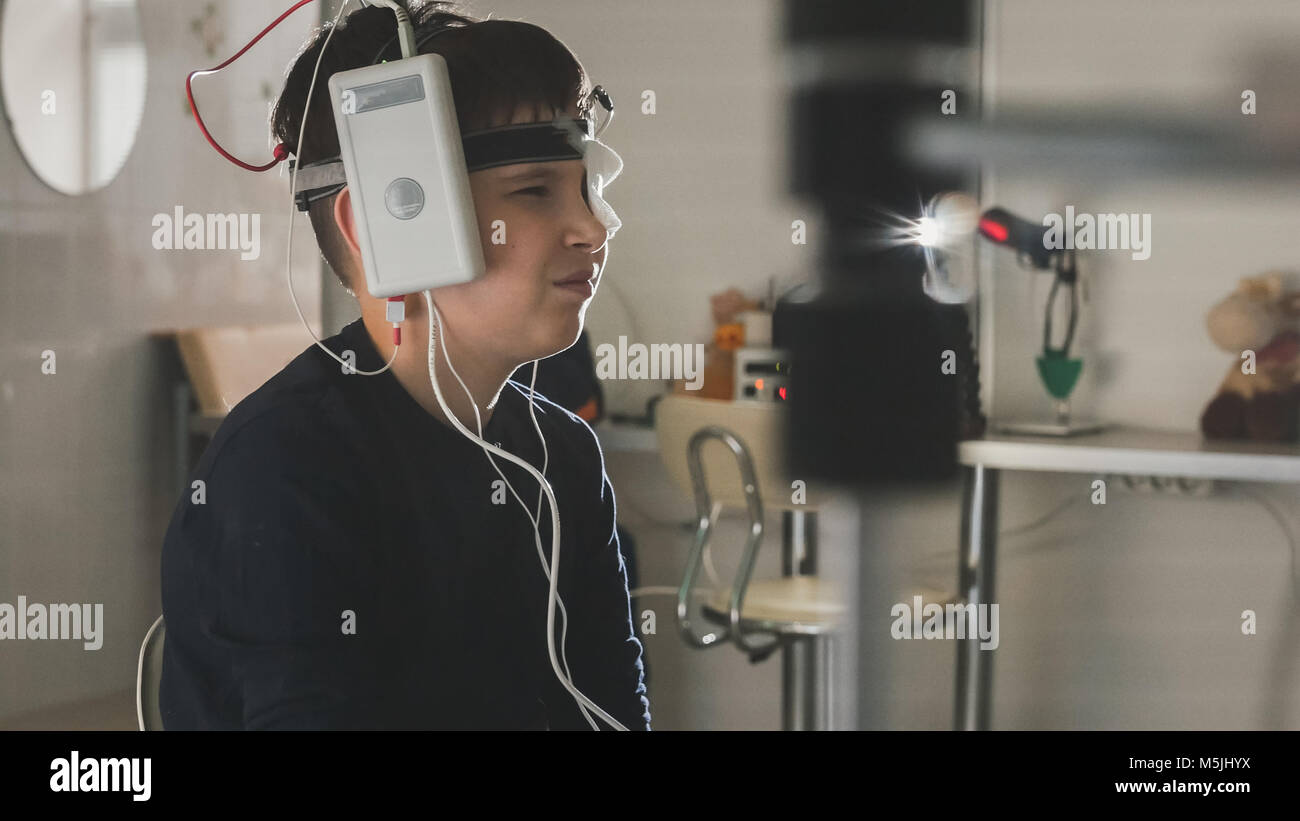 Electrodes Head High Resolution Stock Photography and Images Alamy