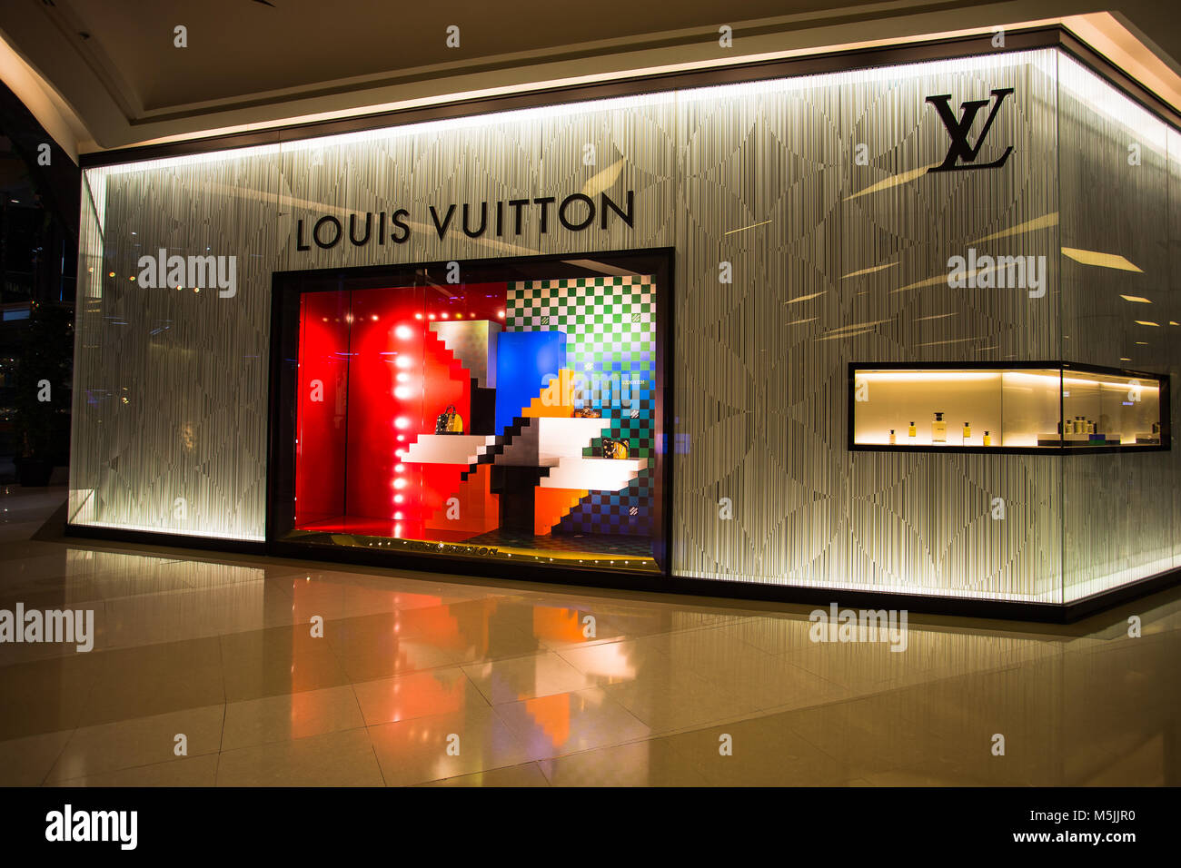 BANGKOK, THAILAND, MARCH 01, 2017 - Louis Vuitton store in Siam Stock Photo: 175586852 - Alamy