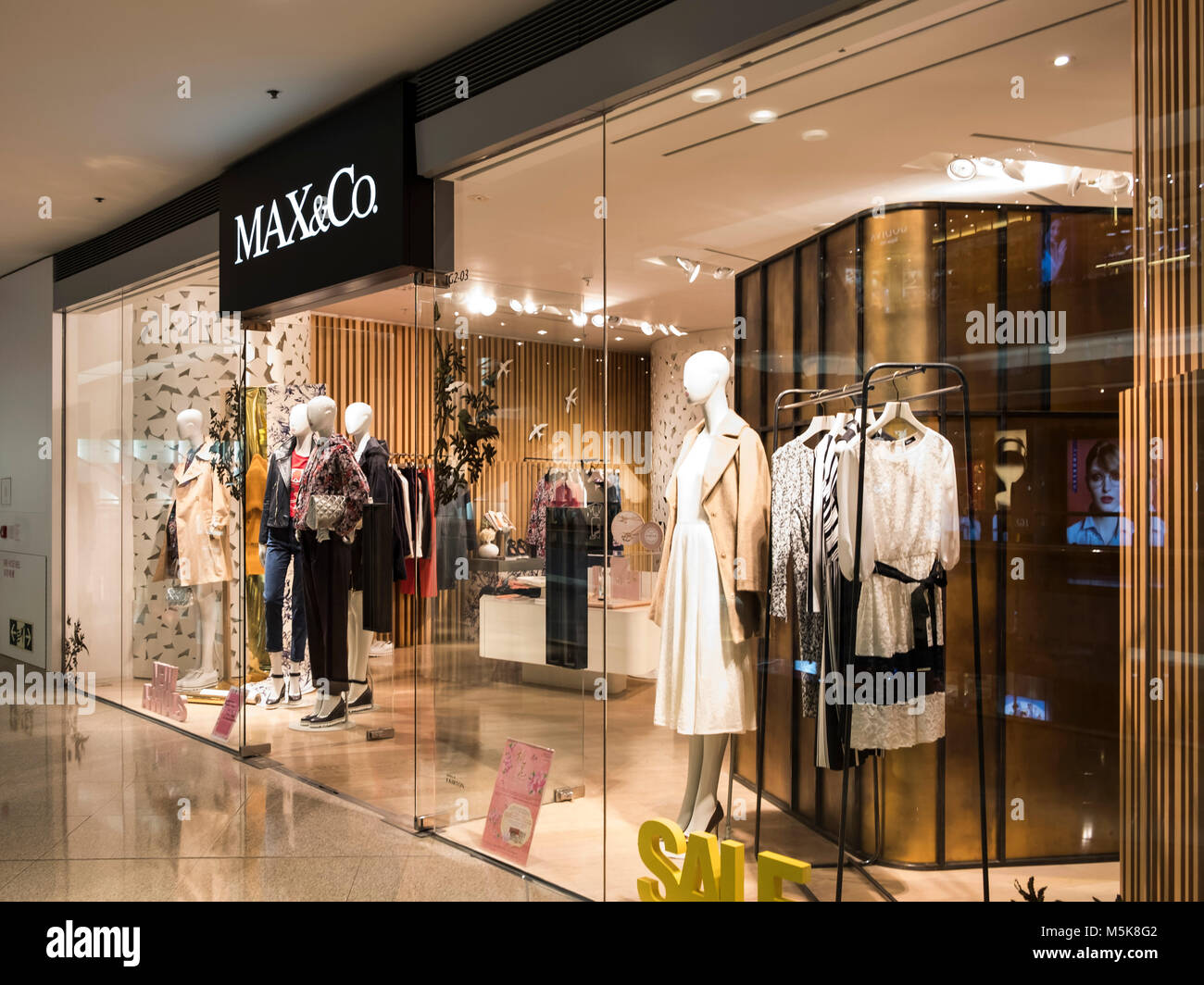 Max Co Shop High Resolution Stock and Images - Alamy