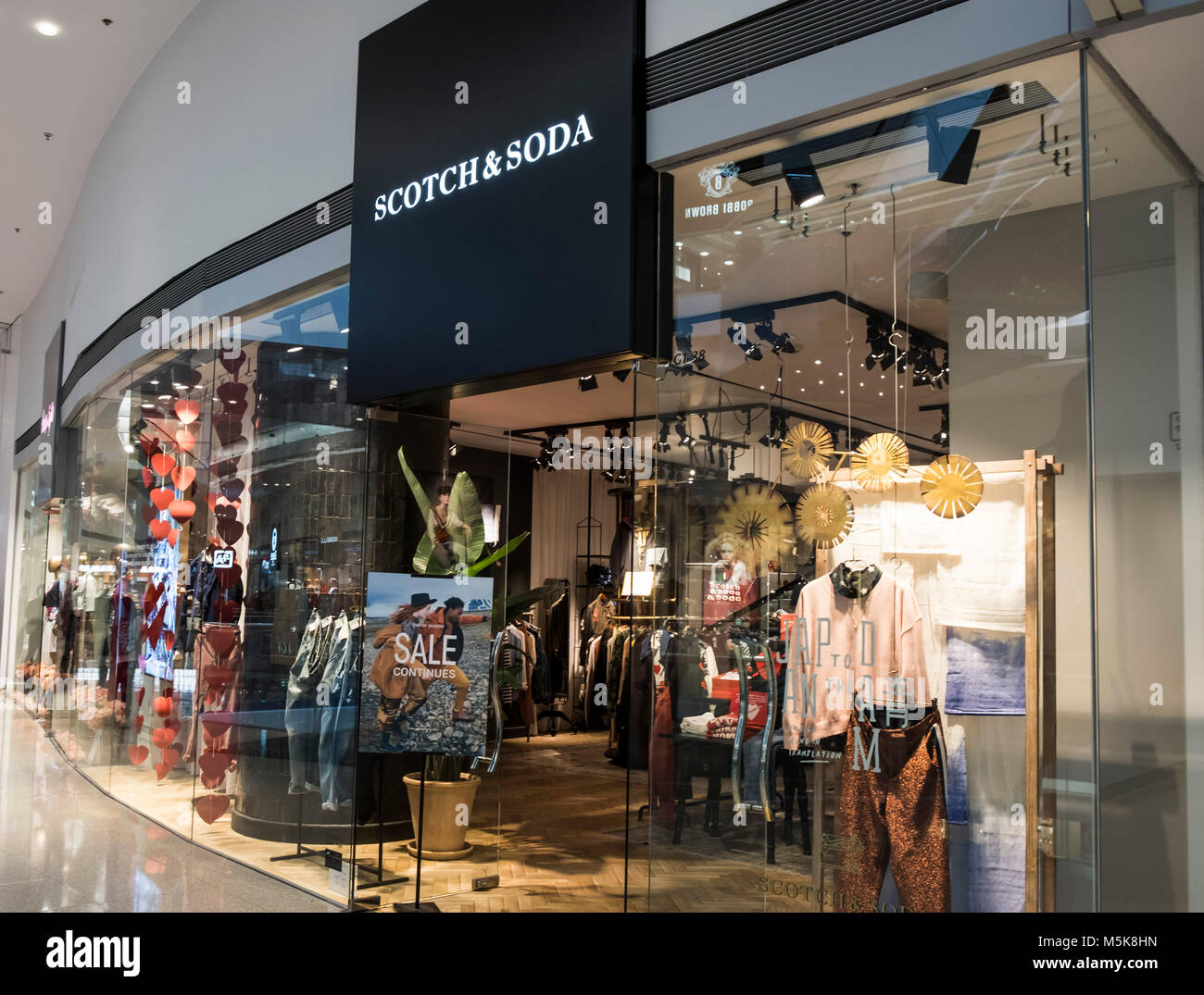 Scotch and soda sign hi-res stock photography and images - Alamy