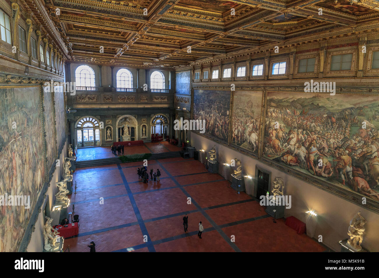 Palazzo Vecchio: il Salone dei Cinquecento Stock Photo - Alamy