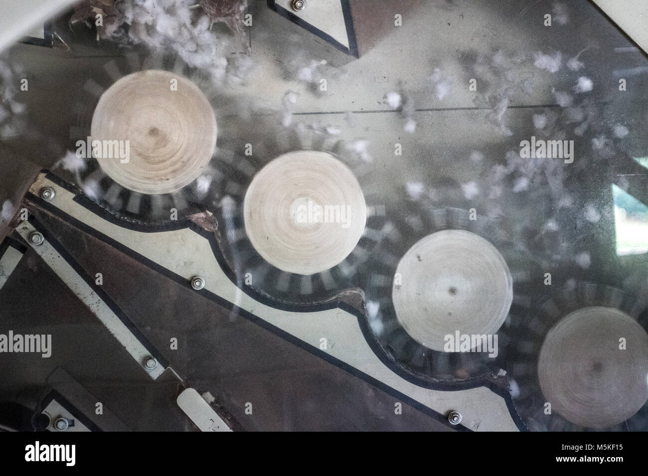 Mechanical cotton gin hires stock photography and images Alamy