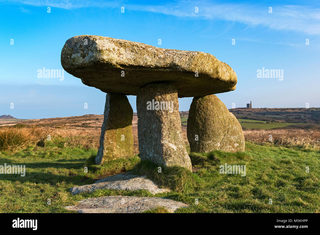 lanyon quoit a neolithic dolman near the village of madron in west cornwall, england, britain, uk.lanyon quoit cornwall, Stock Photo