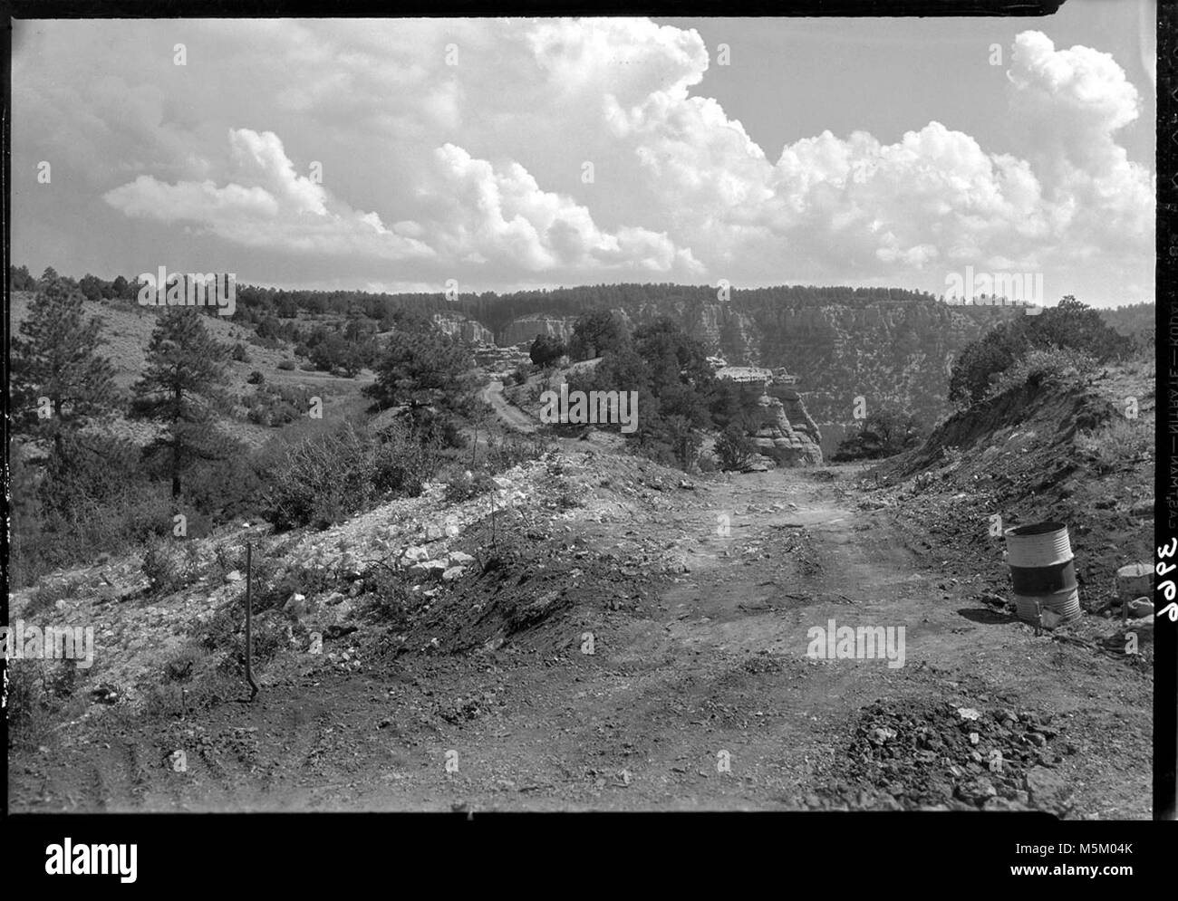 Grand Canyon Point Sublime . CONSTRUCTION OF ROAD REALIGNMENT; THE LAST MILE OF THE POINT SUBLIME RD. 09 AUG 1936. Stock Photo