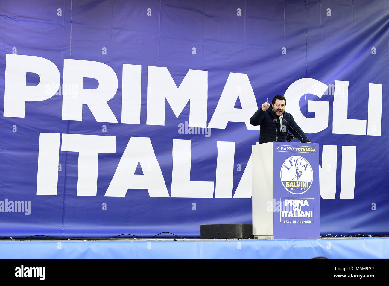 Milan, Italy, 24 Feb 2018. Matteo Salvini   Lega Nord party rally during the italian election campaign . Manifestazione Lega nord  Foto Daniele Buffa  Image / Insidefoto Credit: insidefoto srl/Alamy Live News Stock Photo