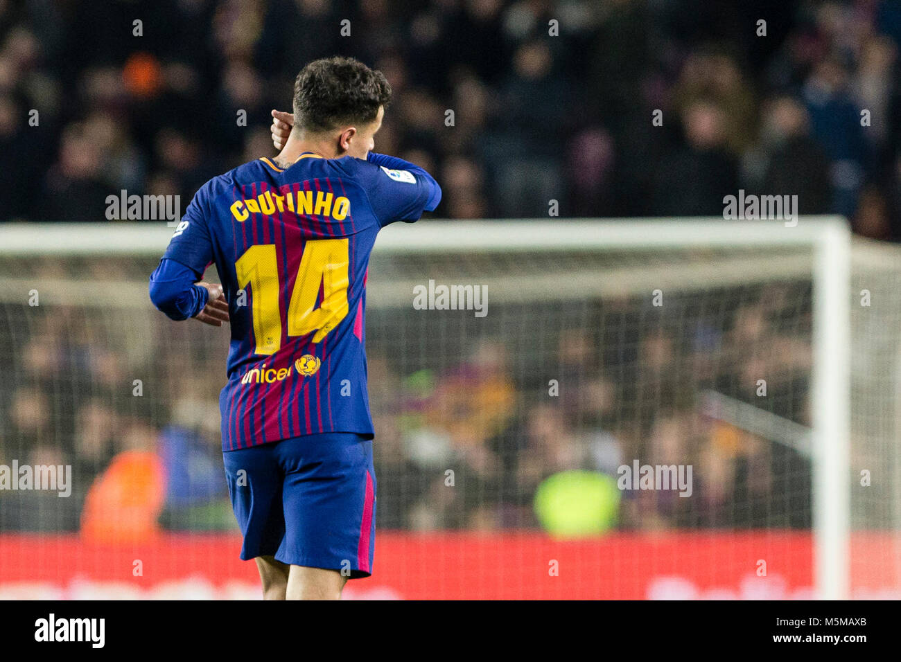 Fc barcelona midfielder philippe coutinho 14 celebrates scoring