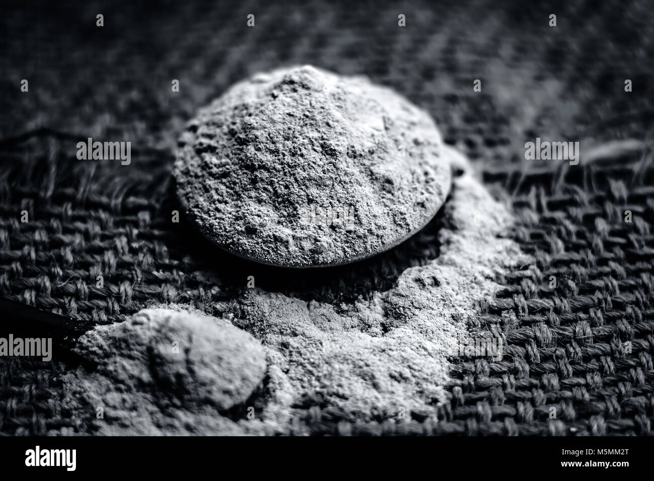 Metiista Fuller'S Earth Clay,Mulpani mitti/Fuller's earth/multani mitti