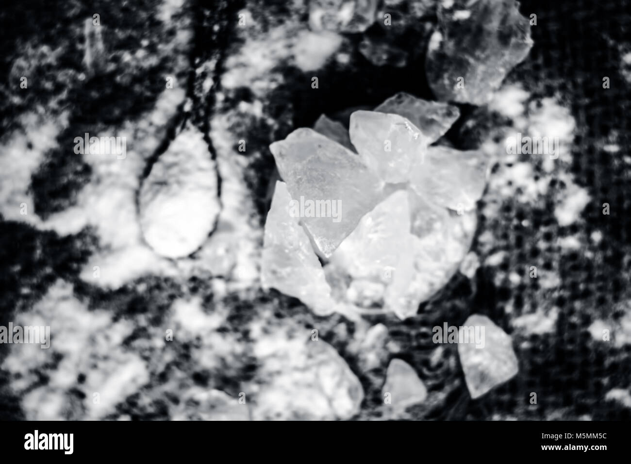 Alum powder/potassium aluminum sulfate dodecahydrate used in baking