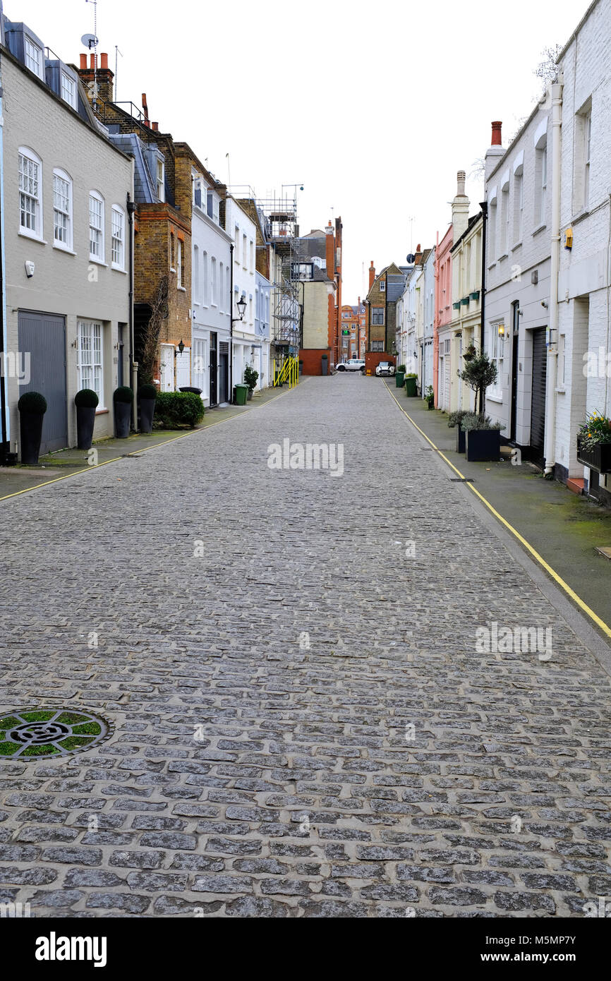 Devonshire Mews South Westminster London W1 Stock Photo Alamy