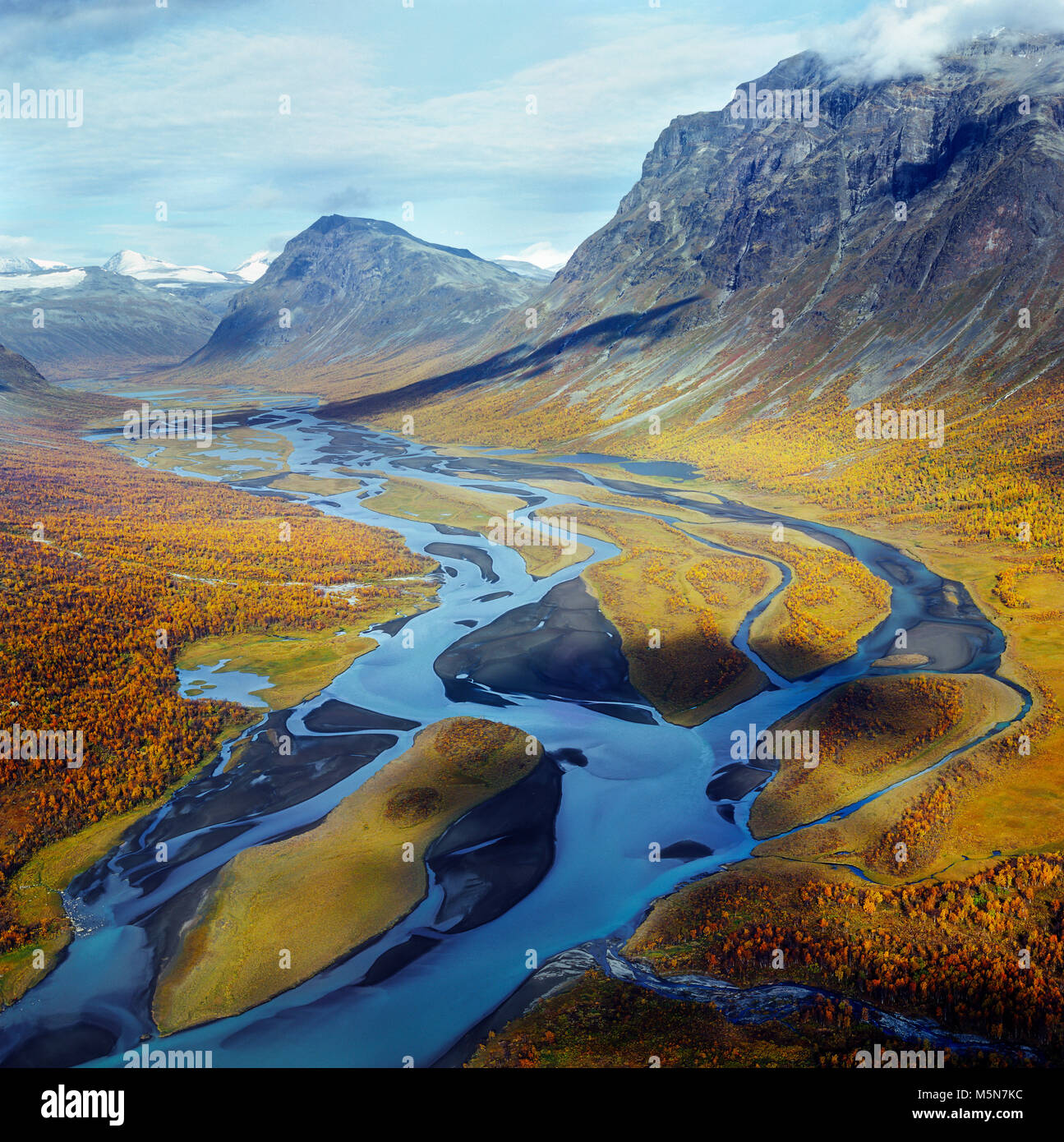 Rapadalen Valley In Sarek National Park Laponia Sweden Stock Photo Alamy Rapadalen Valley In Sarek National Park Laponia Sweden Stock Photo Alamy