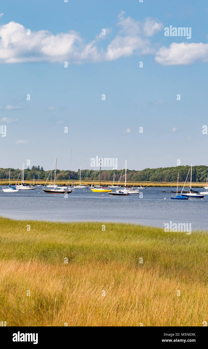 Newburyport ma boats hires stock photography and images Alamy