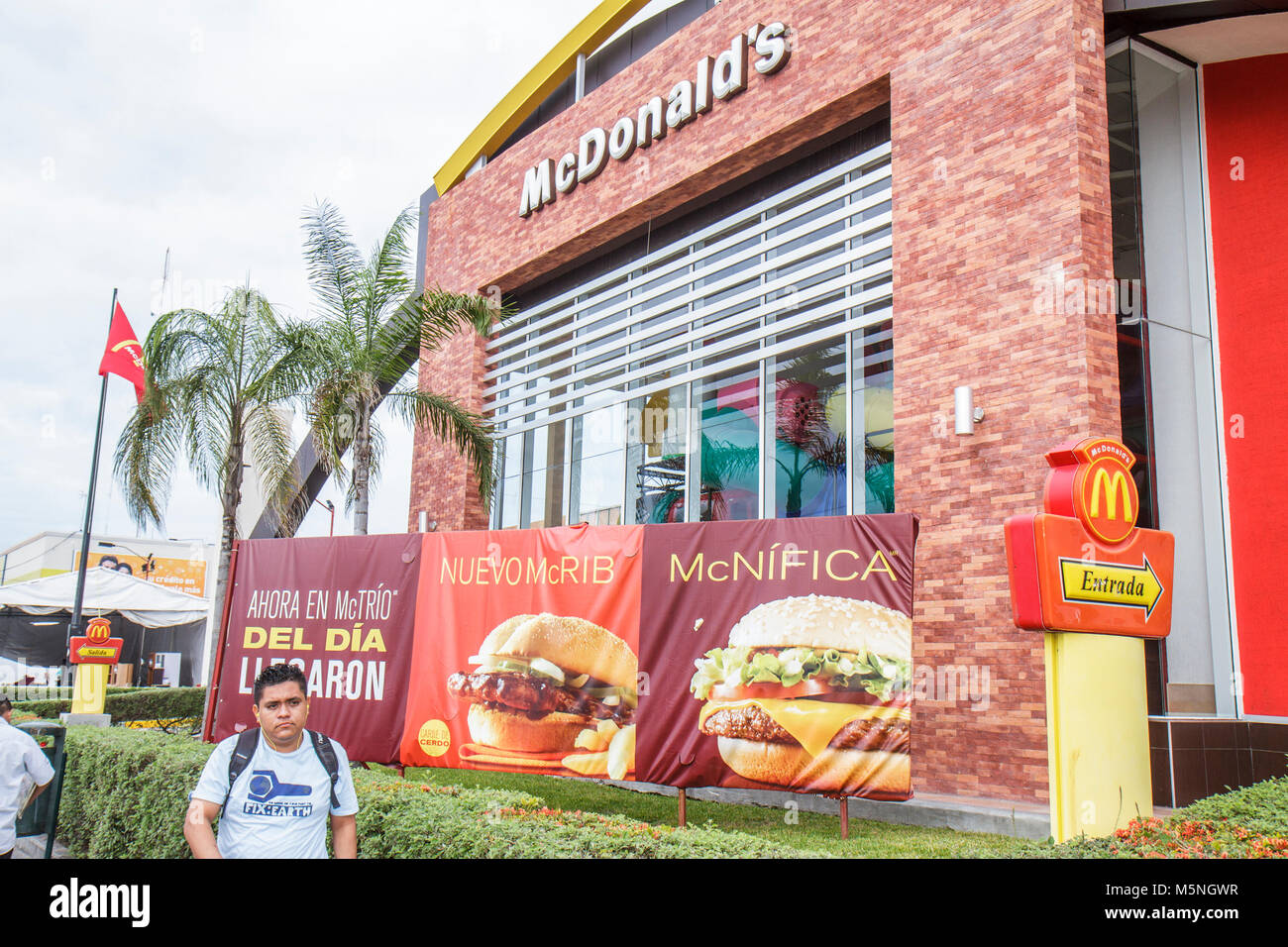 Mexican Food Mcdonalds Stock Photos & Mexican Food Mcdonalds Stock ...