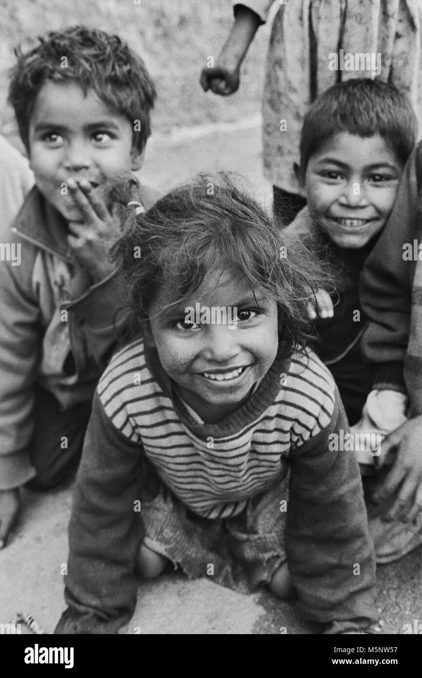 Street children - a beautiful girl with two boys, Darjeeling, India 1985 Stock Photo