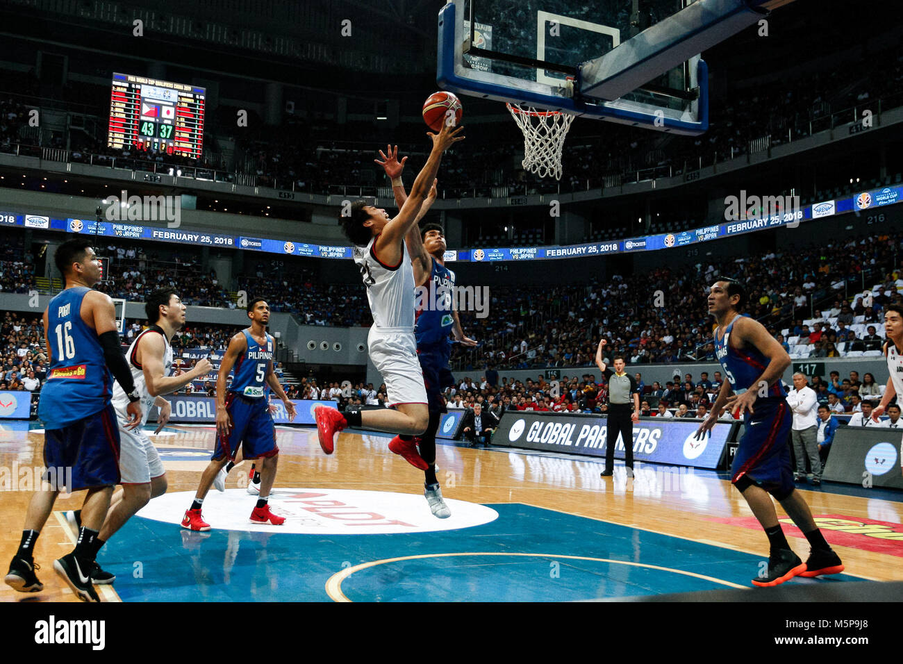 Philippines. 25th Feb, 2018. Tenketsu Harimoto (88) of team Japan goes for the basket during the qualifying game at the MOA Arena. The Philippine and Japanese basketball team met at the hardcourt of the Mall of Asia Arena in Pasay City, for the FIBA World Cup 2019 Asian Qualifiers. The Philippines won over Japan, 89-84. Credit: J Gerard Seguia/ZUMA Wire/Alamy Live News Stock Photo