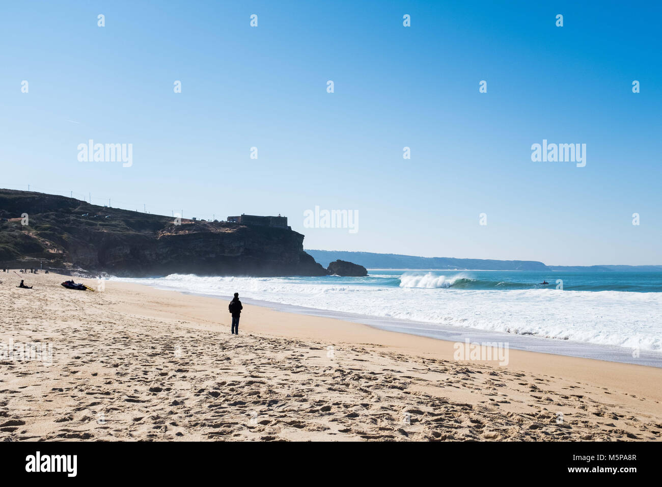 February 24, 2018 - NazarÃ, Leiria, Portugal - General view of the Praia do Norte beach where the Capitulo Perfeito event was hosted..An event that brings together some of the best free surfers in the country and the world in a tube competition at Praia do Norte, NazarÃ©...It happened on the 24th of February and the winner was William Aliotti. (Credit Image: © Capitulo Perfeito-001.jpg/SOPA Images via ZUMA Wire) Stock Photo