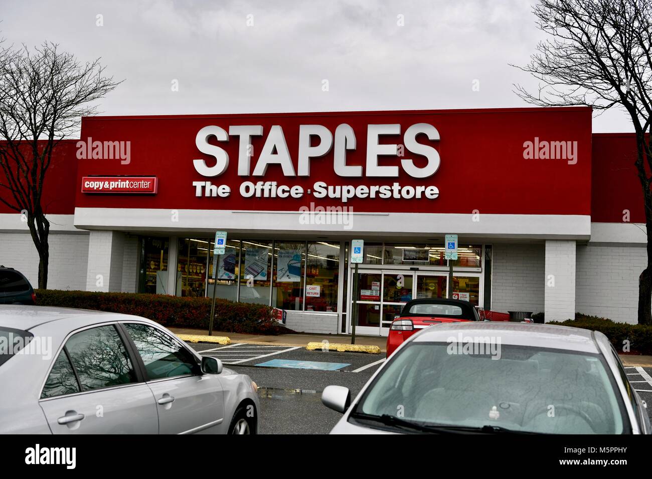 Staples 'The Office Superstore' in Columbia, MD, USA Stock Photo