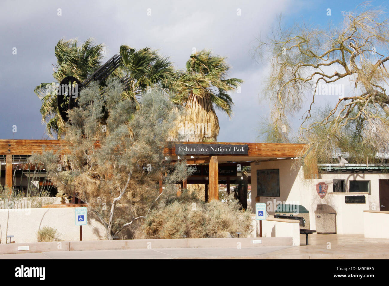 Oasis visitor center hires stock photography and images Alamy