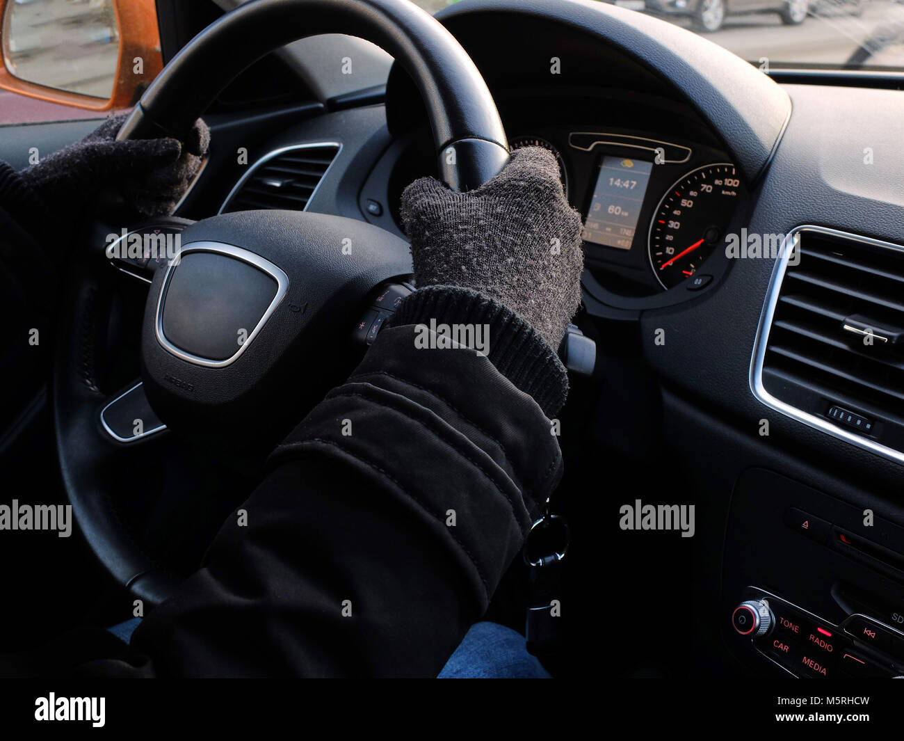 Female hands on steering wheel hi-res stock photography and images - Alamy