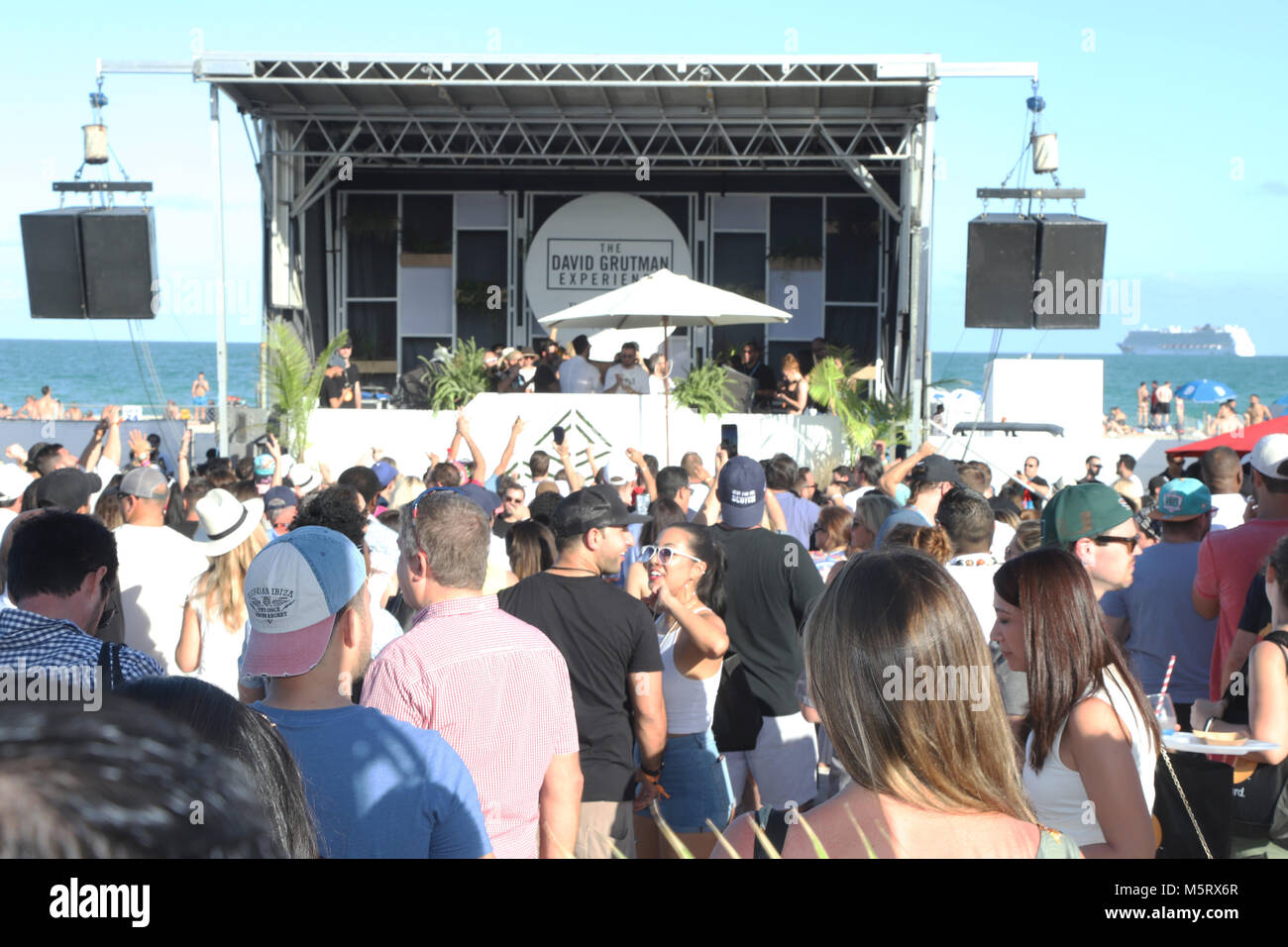 alesso wine alesso dj stock photos alesso dj stock images alamy alesso wine alesso dj stock photos alesso dj stock images alamy