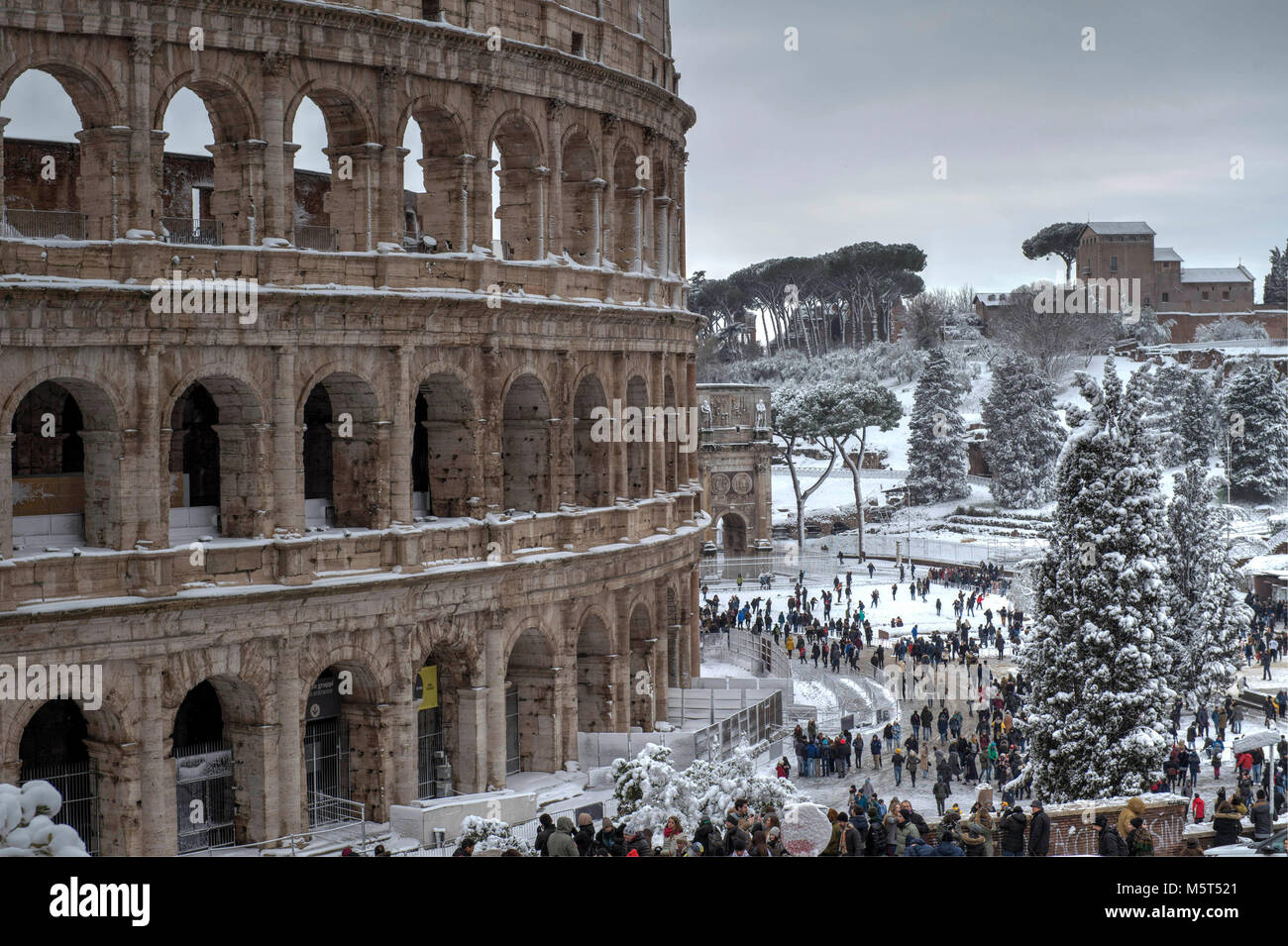 Rome, Italy. 26th Feb, 2018. A rare snowfall due to an artic low ...
